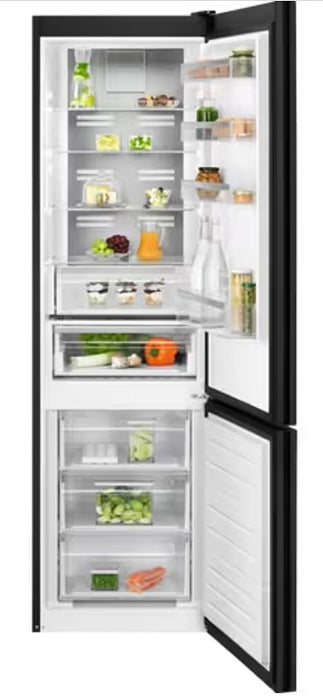 Refrigerator-freezer ELECTROLUX LNT7ME36K2