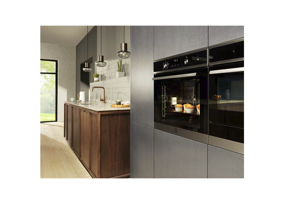 Catalytic oven Electrolux EOD5F71X