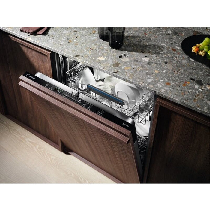 Built-in dishwasher Electrolux EEQ47210L***, 13 place settings, 600 W, mm, E