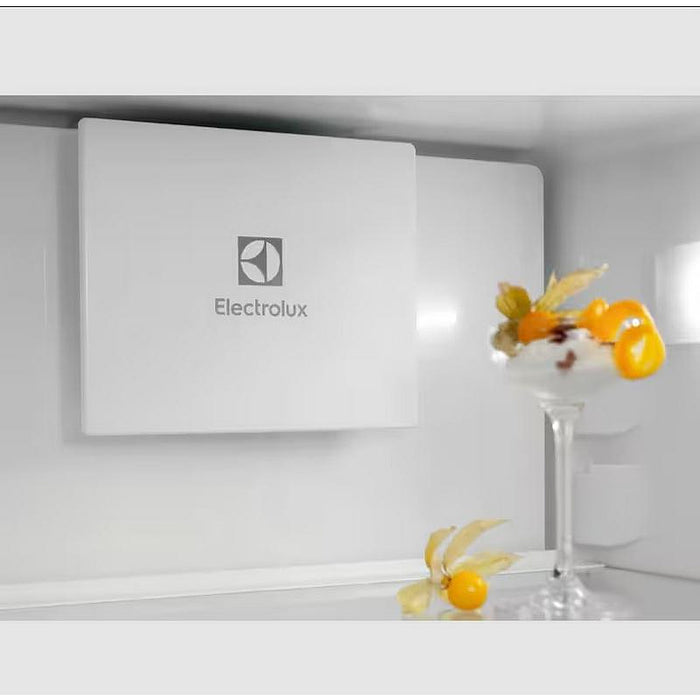 Built-in refrigerator with freezer Electrolux ENT6MD18S3, 248 l, D, No Frost, Yes