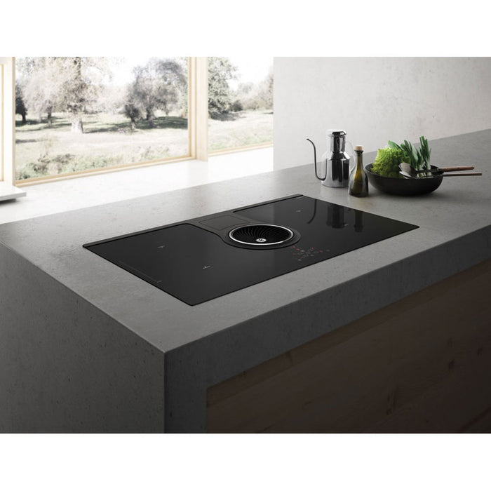 Built-in Induction Cooktop with ELICA NIKOLATESLA BL/A/83 hood