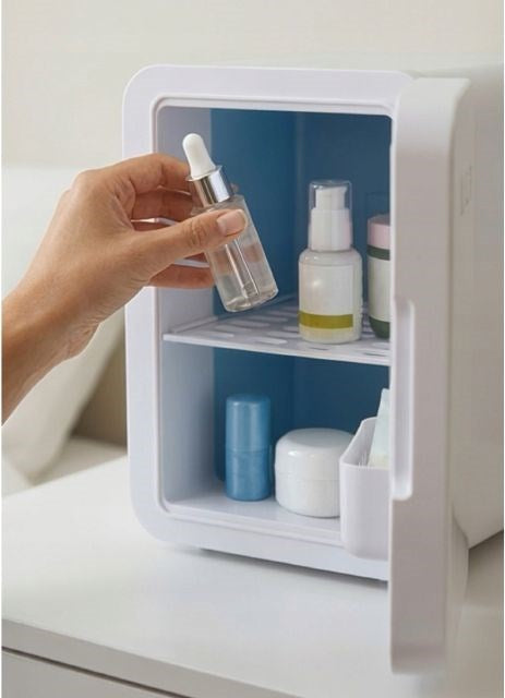 ELLE 6L white mini fridge with LED make-up mirror