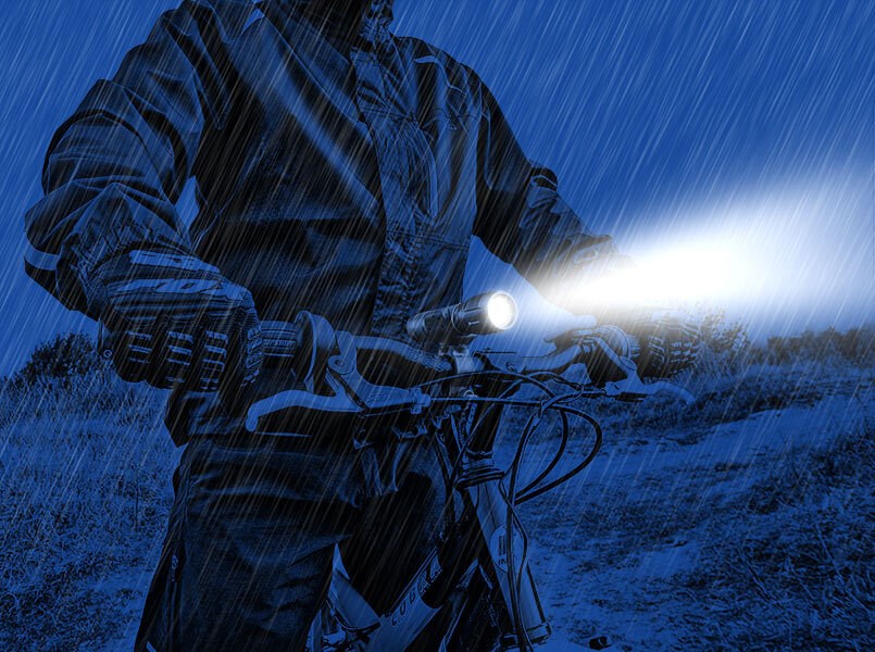 LED flashlight  everActive FL-300+