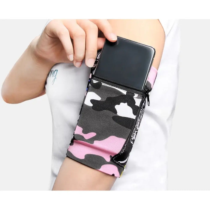 Fabric armband on the arm for running fitness camo blue - Sport products<<<HurtelXML