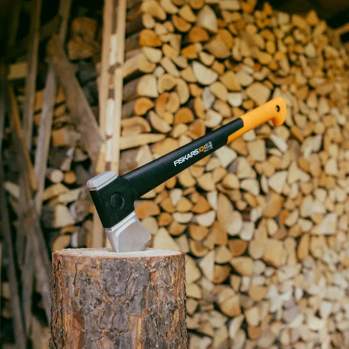 FISKARS X24 WOOD SPLITTING AX - Брадви<<<Градински ръчен инструмент<<<Градина<<<Praktiker&&&AxesNRE-SIK<<<Manual