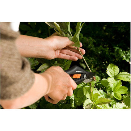 FISKARS VINE SHEARS P26