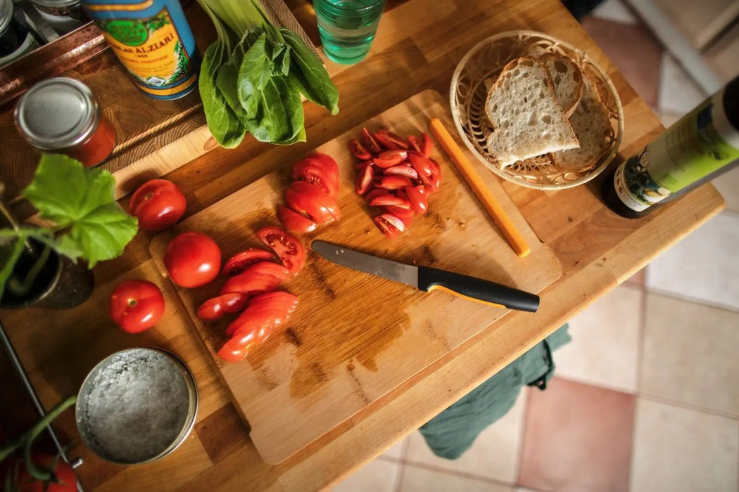 FUNCTIONAL FORM TOMATO KNIFE
