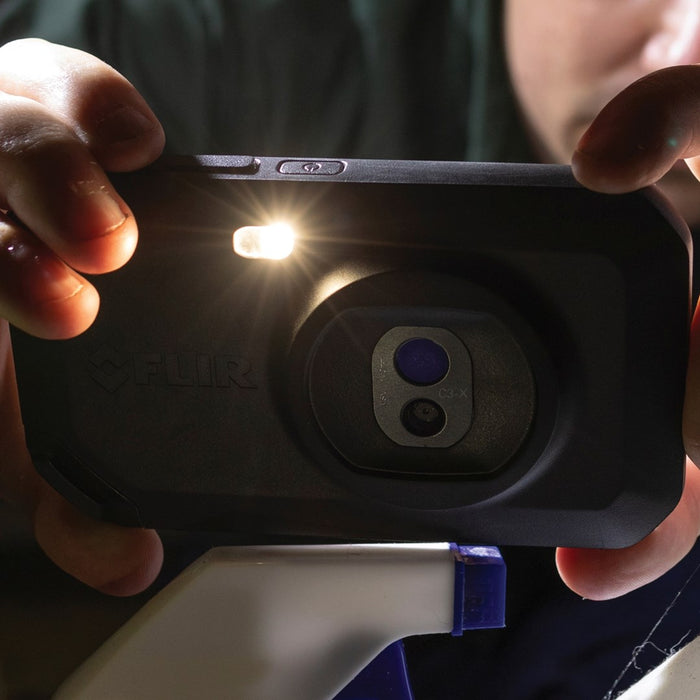 FLIR C3-X thermal imaging camera Black 1800 mAh Vanadium Oxide Uncooled Focal Plane Arrays Built-in display 128 x 96 pixels LCD 640 x 480 pixels