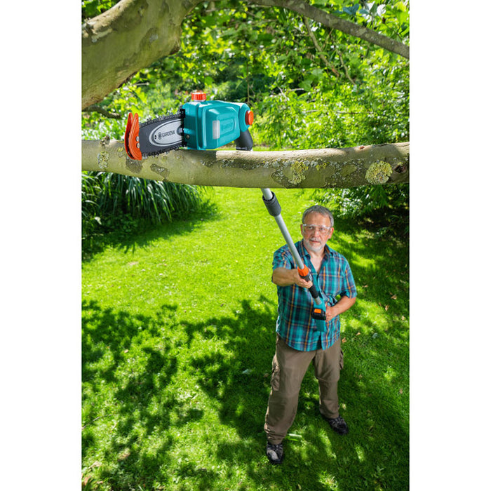 GARDENA TCS LI 18/20 TELESCOPIC BATTERY PRUNER 18 V, WITHOUT BATTERY AND CHARGER, BAR LENGTH 20.00 cm