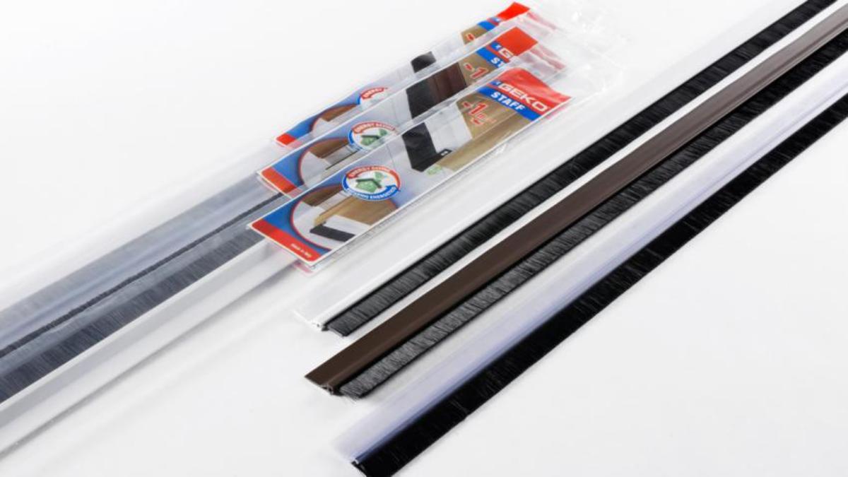 DOOR SEALER BRUSH 1M WHITE