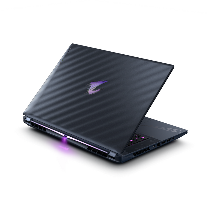 Laptop GIGABYTE AORUS MASTER 16 BXH - 16.0" OLED 240Hz, Intel Core Ultra 9 275HX, 32GB DDR5, 1TB SSD, RTX 5070 TI 12GB, Windows 11 Pro