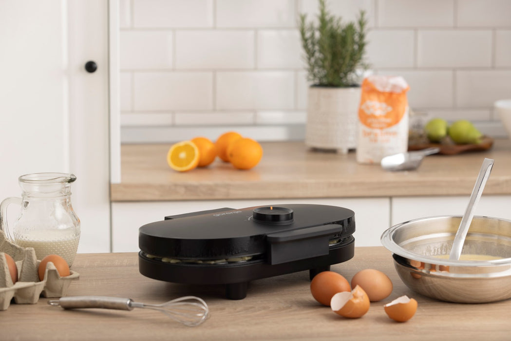 Waffle maker GORENJE WM1200B black, 1200 W