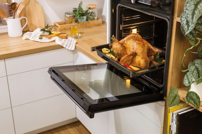 Gorenje   BO6737E02BG Black