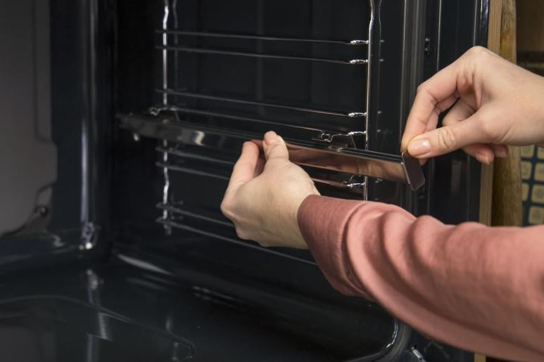Gorenje   BO6737E02BG Black