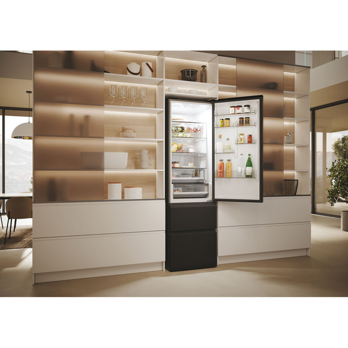 Refrigerator with bottom freezer HAIER HTW 5620 DNPT 205.00 cm