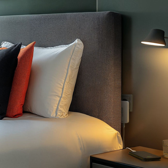 Hama GaN Charger 65W 2x USB-C 1x USB-A Foldable - White