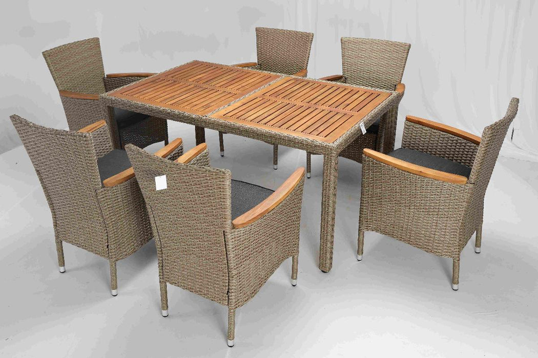 BIRMINGHAM RATTAN SET OF 6 CHAIRS AND TABLE