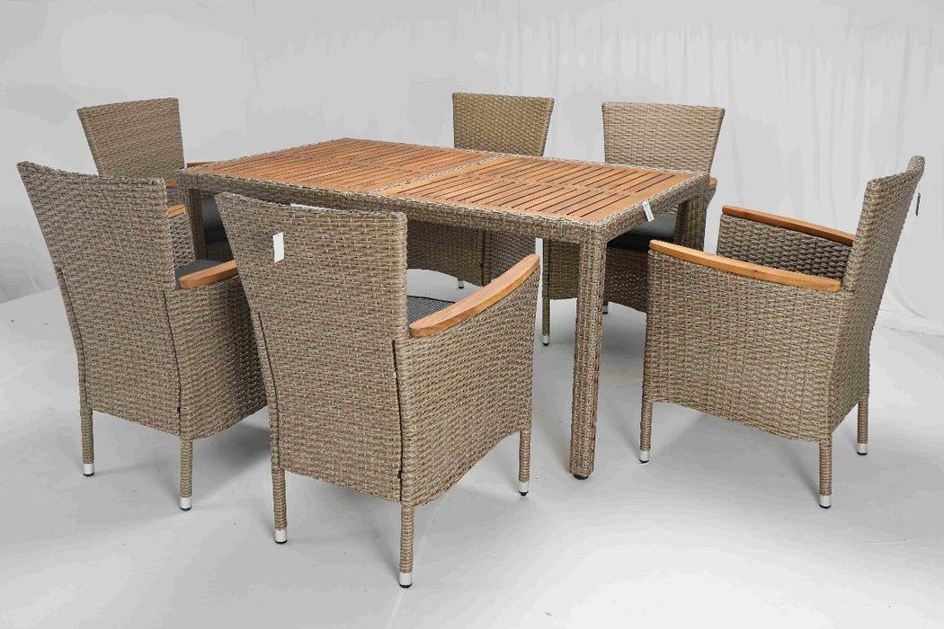 BIRMINGHAM RATTAN SET OF 6 CHAIRS AND TABLE