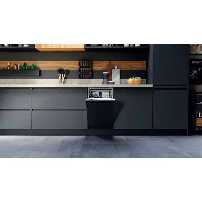 Built-in dishwasher Hotpoint-Ariston HSIO 3O23 WFE, 10 place settings, 450 W, mm, E