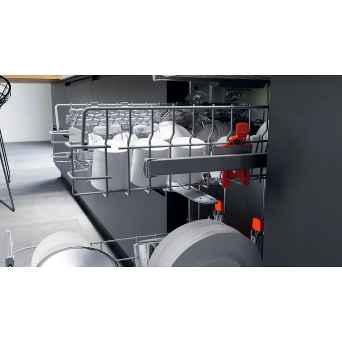 Built-in dishwasher Hotpoint-Ariston HSIO 3O23 WFE, 10 place settings, 450 W, mm, E