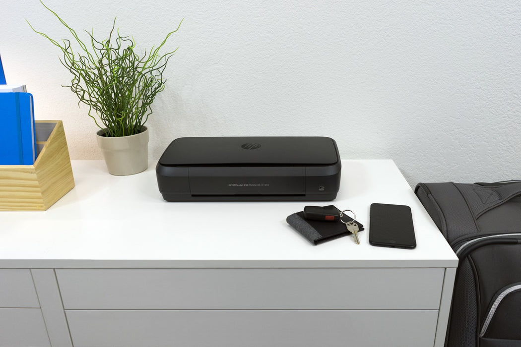 HP OfficeJet 250 Mobile All-in-One Color Wi-Fi USB 2.0 Inkjet Print Scan Copy 7 ppm