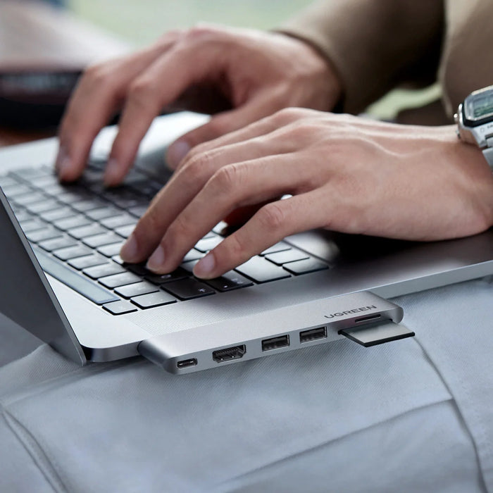 HUB Ugreen CM380 2xUSB C - HDMI/2xUSB 3.0/SD TF/USB C PD - gray - USB hubs<<<HurtelXML