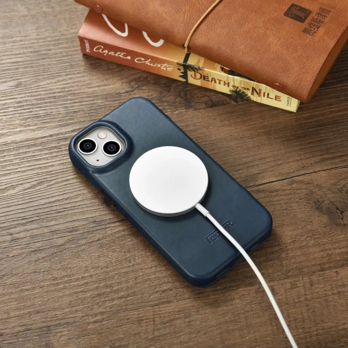 iCarer CE Oil Wax Premium Leather Folio Case iPhone 14 magnetic flip case MagSafe blue (AKI14220705-BU) - Cell phone