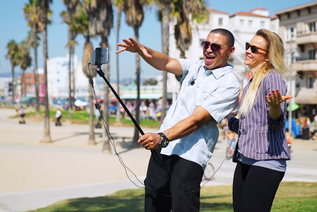 IK Multimedia iRig Mic Lav Black Clip-on microphone - MicrophonesMIS-MIK<<<Microphones and headphonesMIS<<<ActionPL