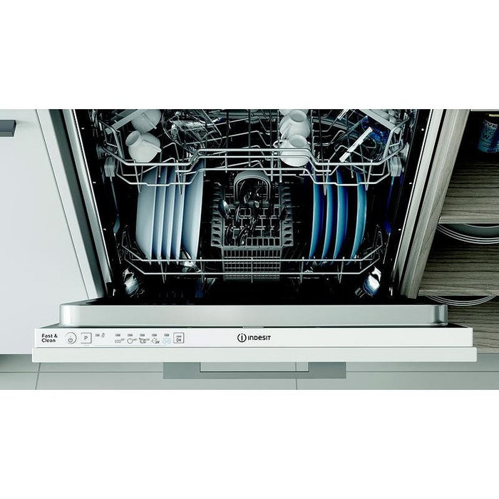 Built-in dishwasher Indesit D2I HL326, 14 place settings, 600 W, mm, E