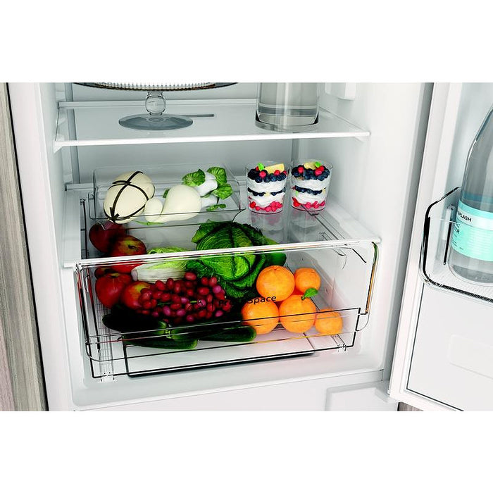 Built-in refrigerator with freezer Indesit INC18 T112***, 250 l, E, No Frost, Yes