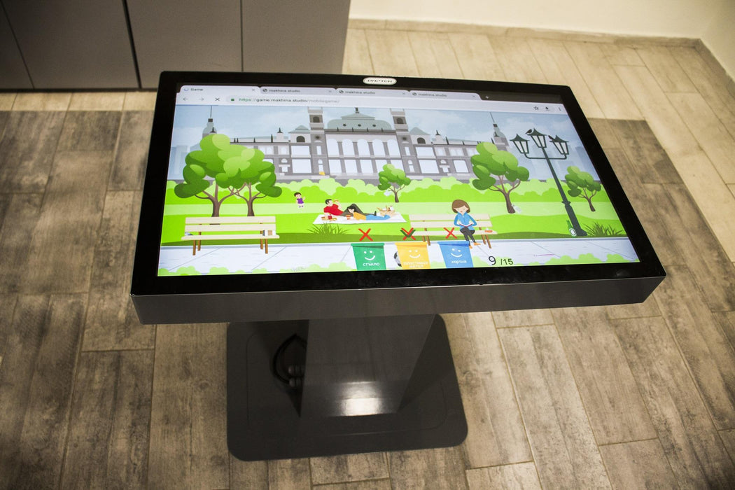 InfoDart T322 interactive table