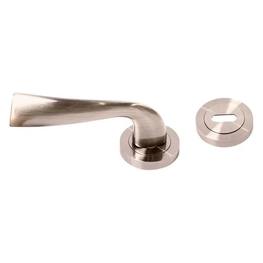 INTESA LUCKY DOOR HANDLE - Обков за врати<<<Обков<<<Мебели и интериор<<<Praktiker&&&Обков за врати<<<Врати и