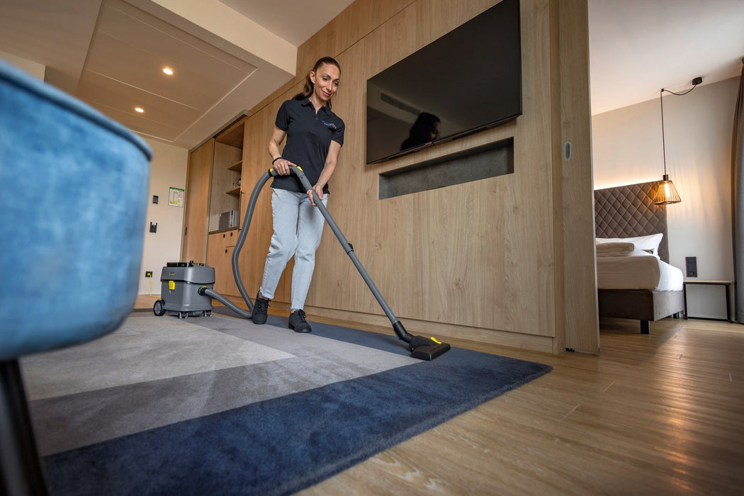 Dry vacuum cleaner Kärcher T 15/1 HEPA 15 l 585 W (1.355-307.0) Anthracite