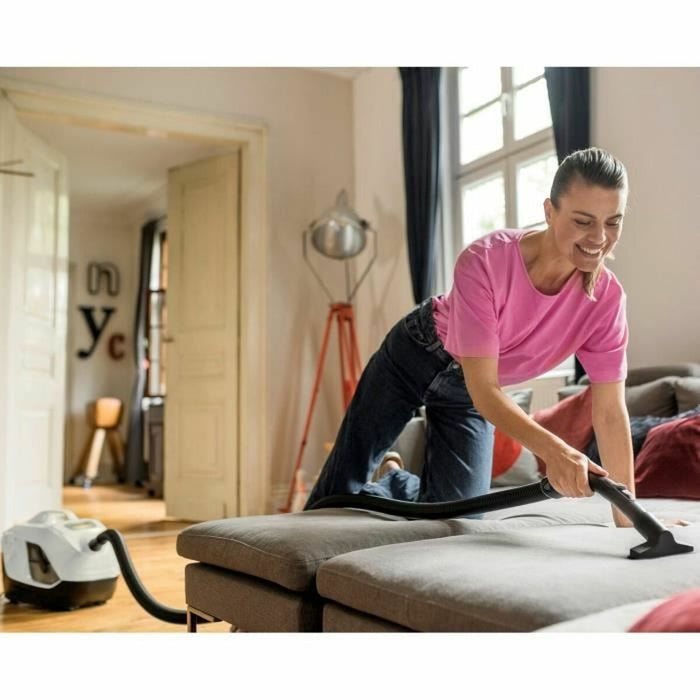 vacuum cleaner Kärcher White 650 W 2 L