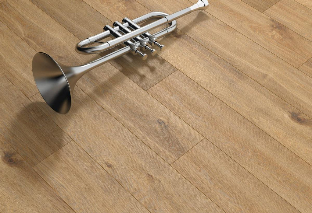 LAMINATE 8MM AC5/33 4V OAK SOLAR