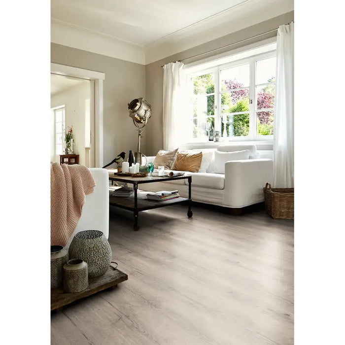LAMINATED PARQUET EGGER CARLIN OAK EL2142 8.00 mm 33/AC5 CHAMBER - Паркет<<<Паркет и елементи за монтаж<<<Подови и