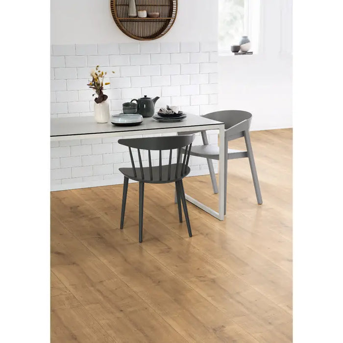 LAMINATED PARQUET EGGER HAMILTON EL2733 8.00 mm 32/AC4 CHAMFER - Паркет<<<Паркет и елементи за монтаж<<<Подови и стенни