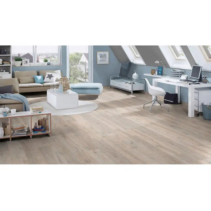 LAMINATED PARQUET KRONO ORIGINAL OAK COLORADO 5543 8.00 mm 32/AC4 CHAMBER - Паркет<<<Паркет и елементи за