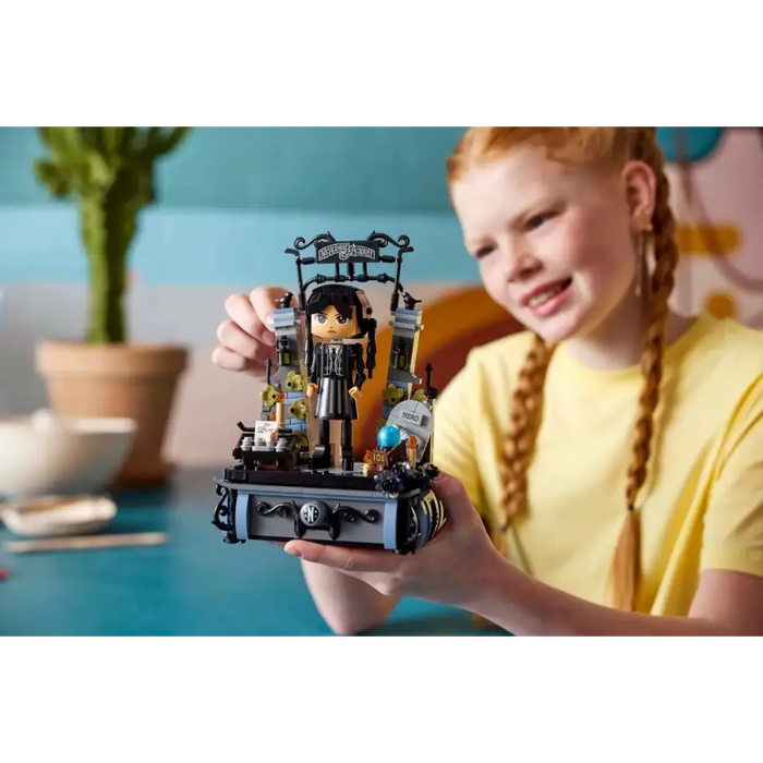 LEGO WEDNESDAY 76780 Wednesday Addams Figure - LEGOKLO-LEG<<<Construction setKLO<<<ActionPL