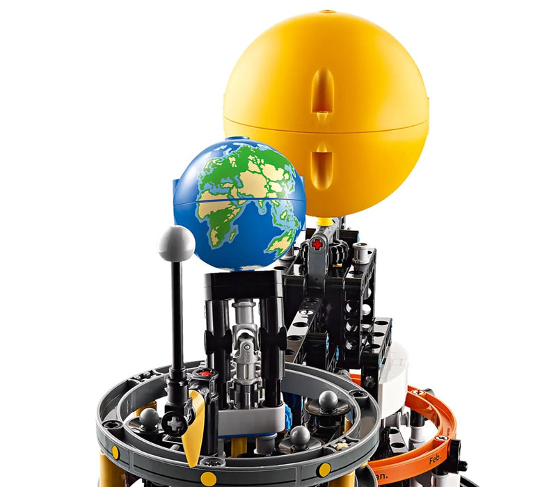 LEGO TECHNIC 42179 Planet Earth and Moon in Orbit