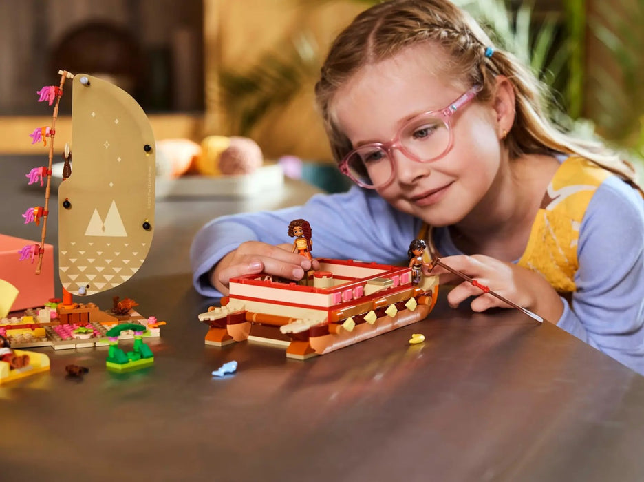LEGO DISNEY 43270 Moana's Adventure Canoe
