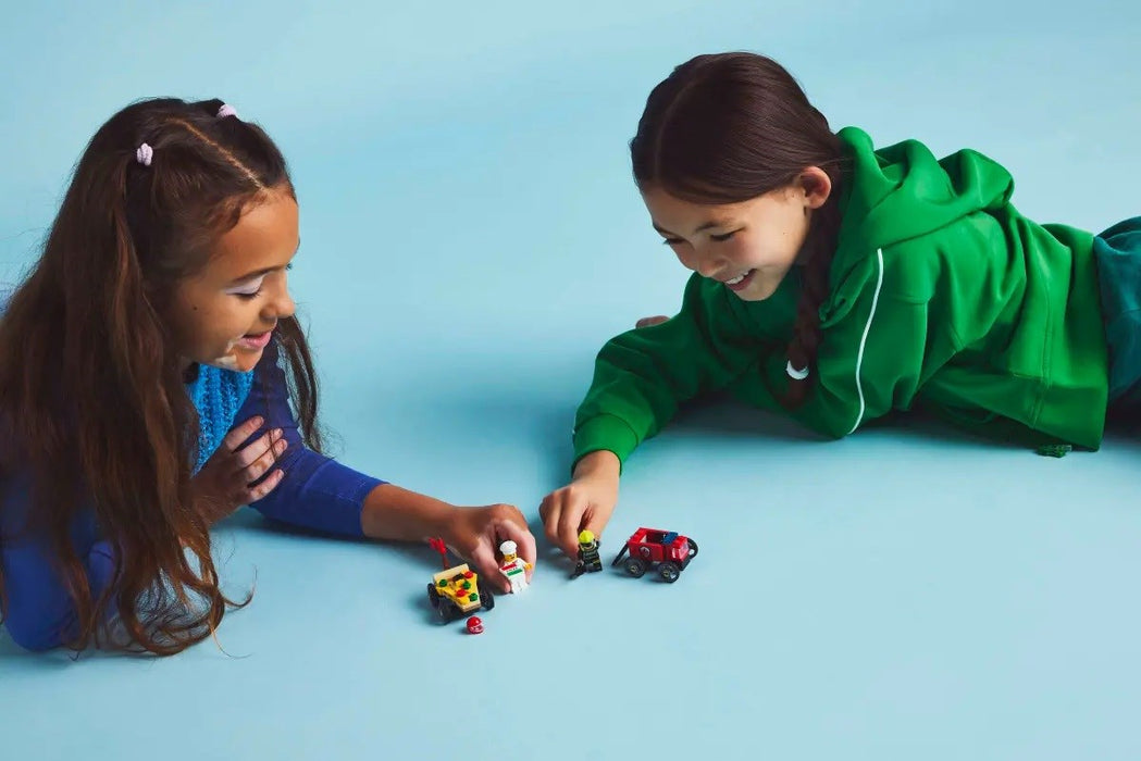 LEGO CITY 60458 Pizza vs. Fire Truck