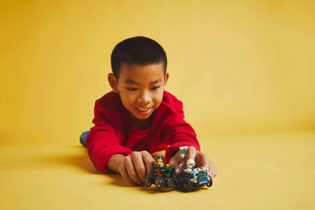 LEGO CITY 60459 Airplane vs. Hospital Bed