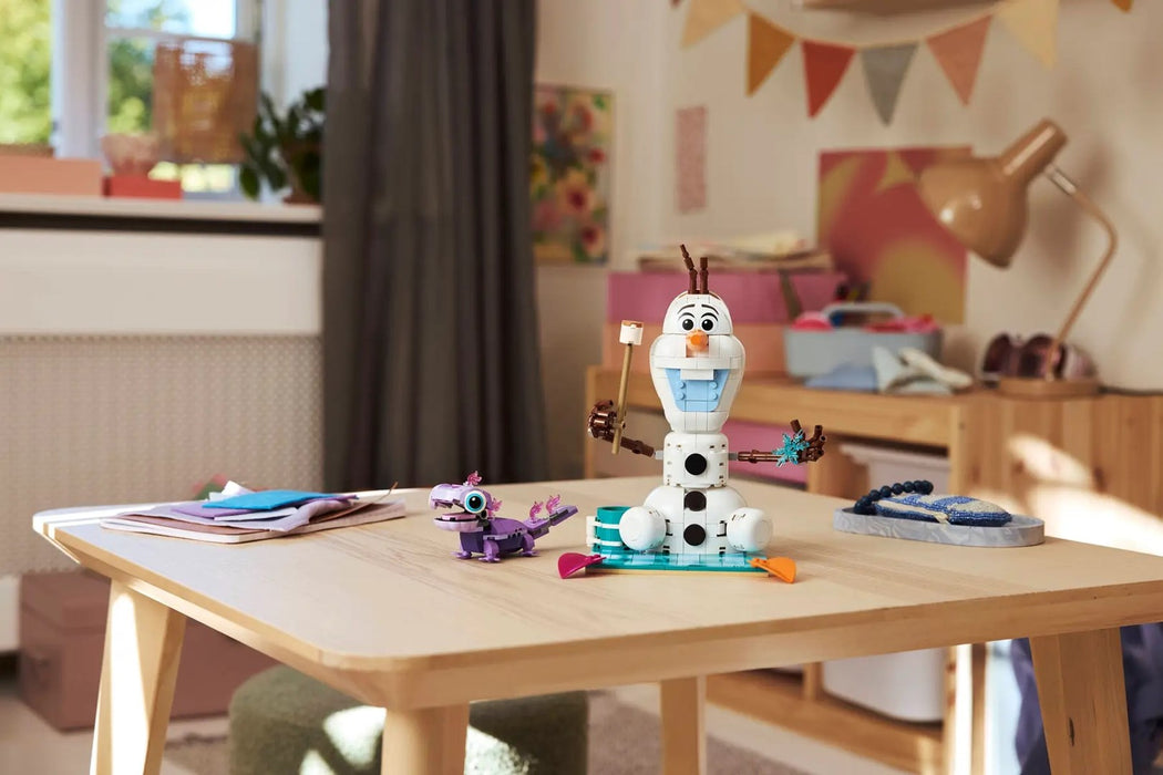 LEGO DISNEY 43287 Olaf and Bruni’s Picnic Fun