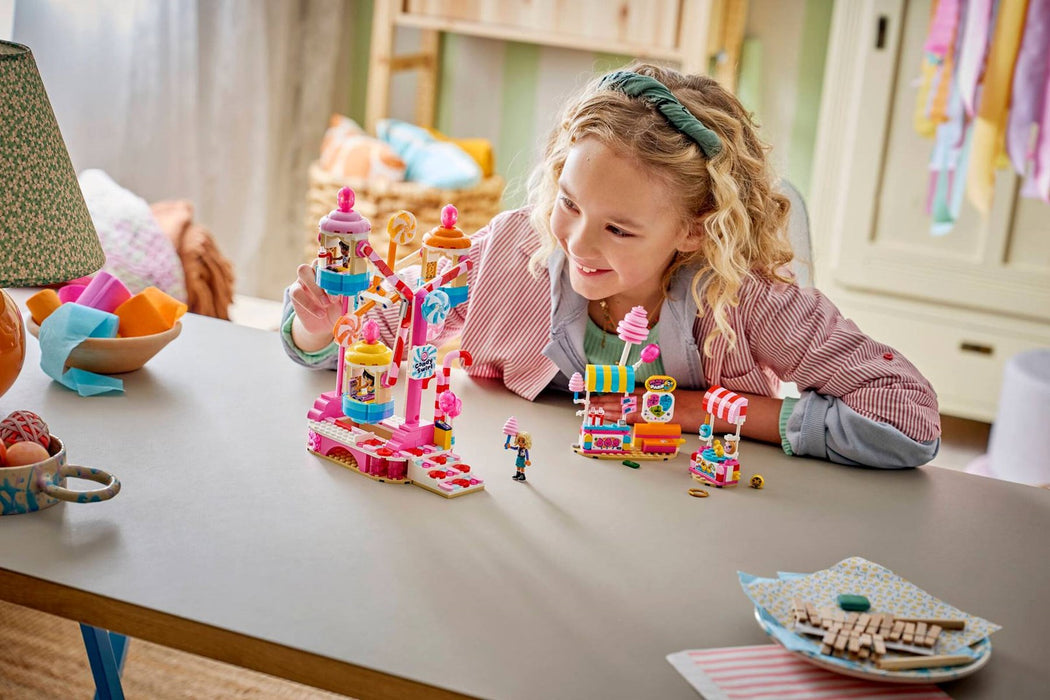 LEGO FRIENDS 42700 Candy and Cupcake Ferris Wheel