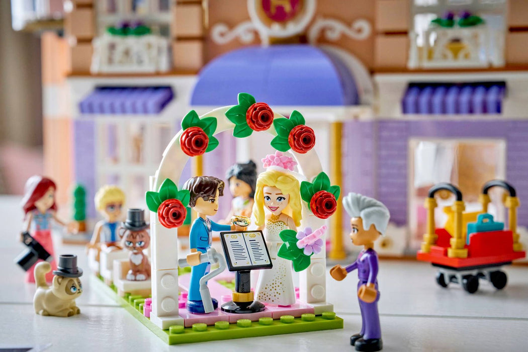 LEGO FRIENDS 42704 Heartlake City Grand Hotel