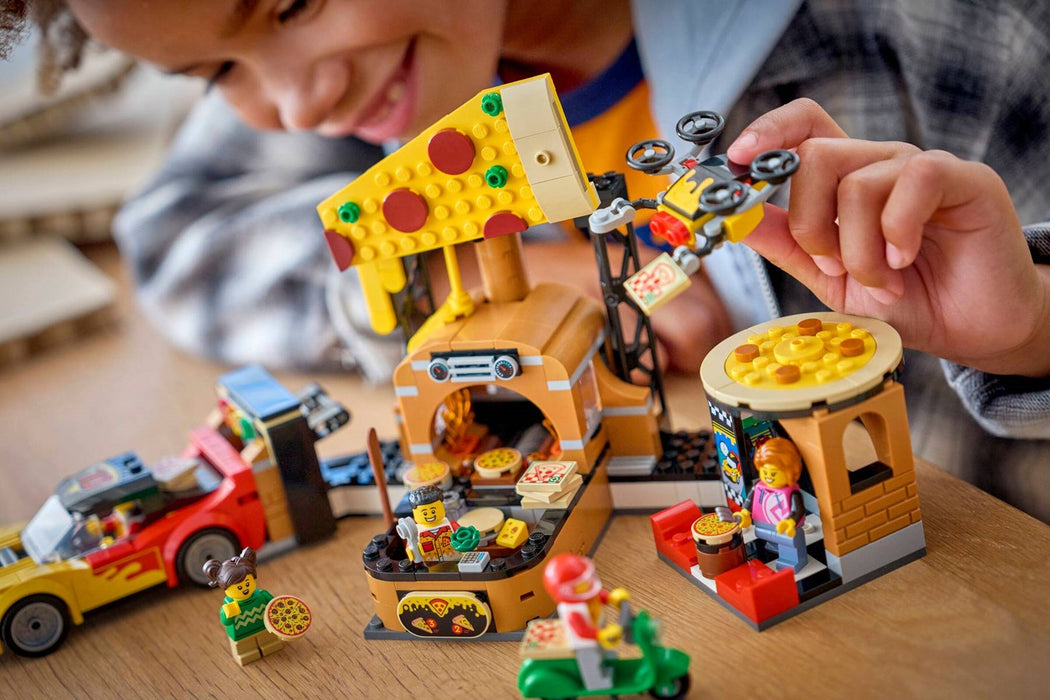 LEGO CITY 60496 Pizza Delivery Experience with Vehicles