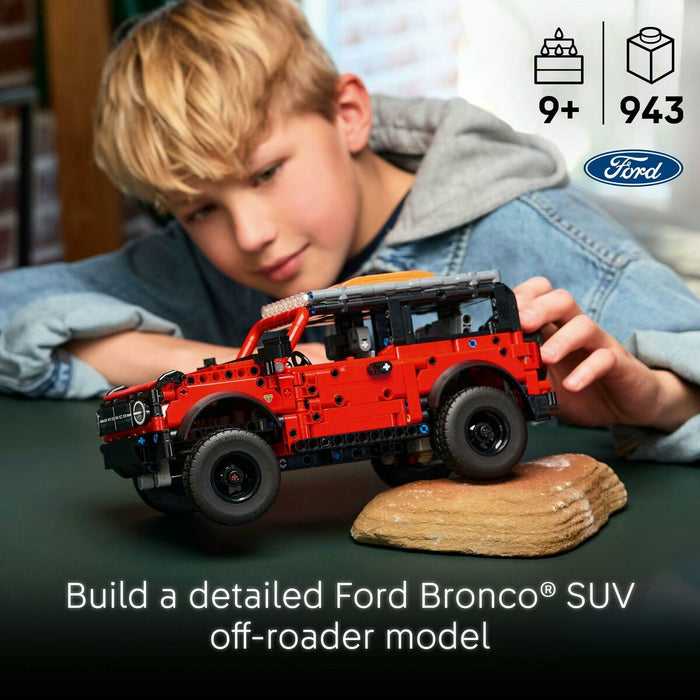 Construction set Lego 42213 Ford Bronco SUV 943 Pieces