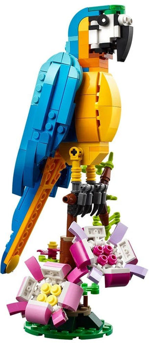 Construction set Lego Creator 31136 Exotic parrot with frog and fish 3-in-1 253 Pieces