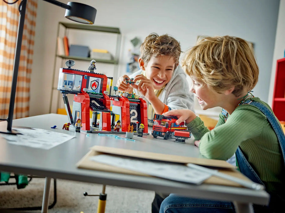 LEGO City - Fire Station with Fire Truck - 60414